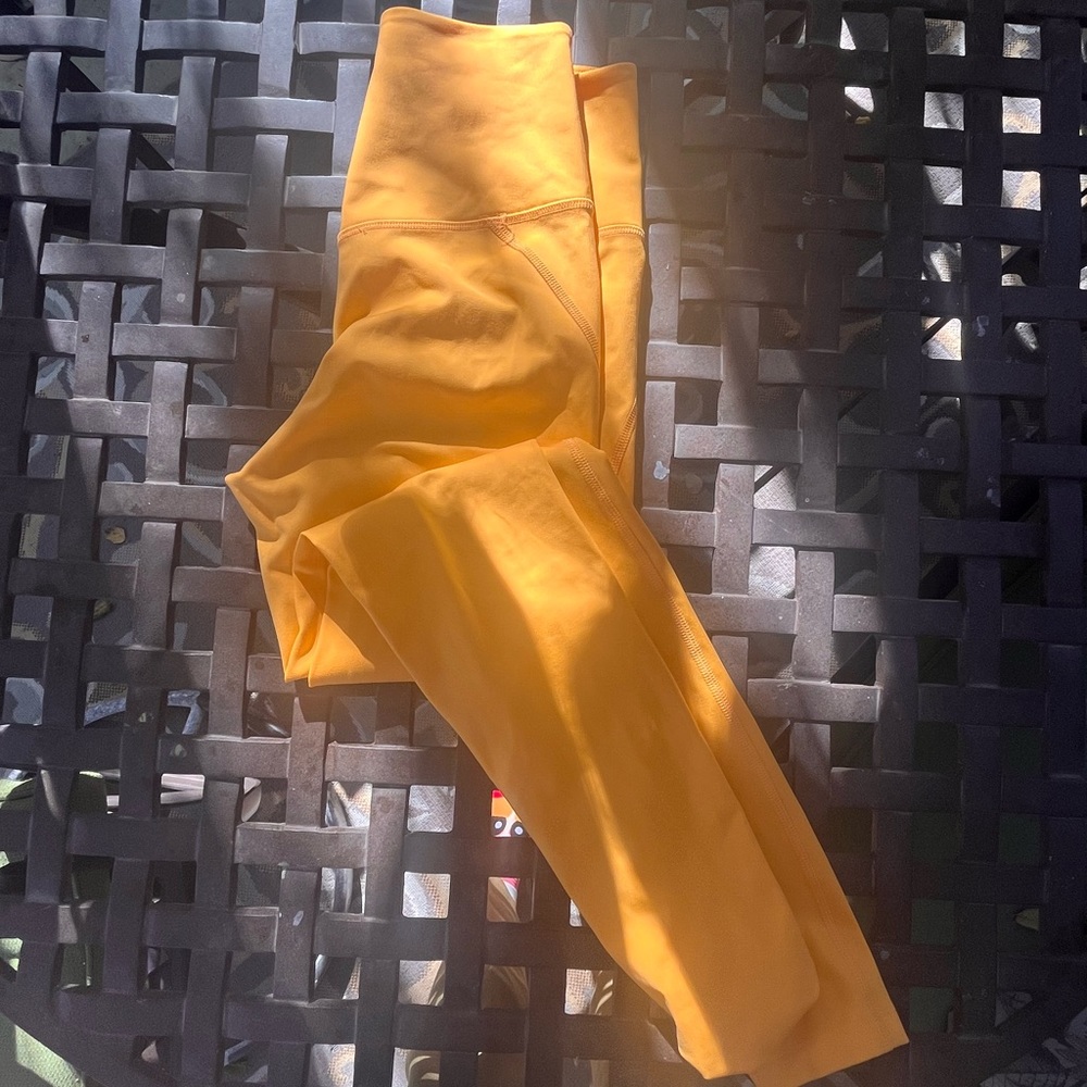 Girlfriend Collective Leggings in Marigold